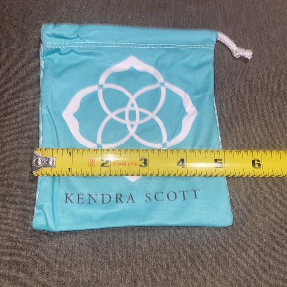 🦋2 Brand new Kendra Scott blue Jewelry Dust bags! - Picture 3 of 6